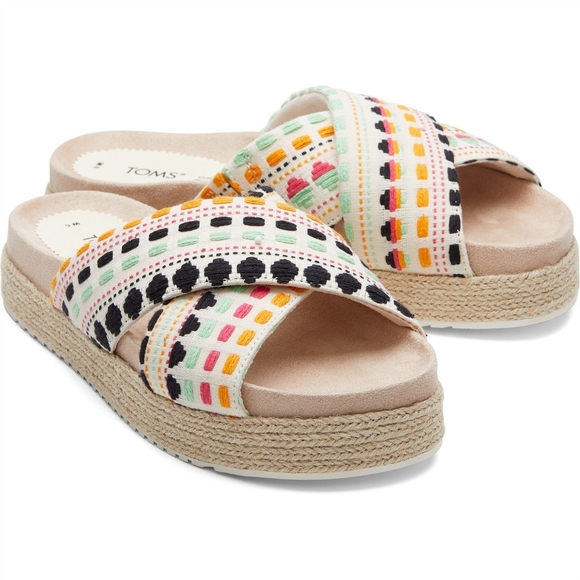Toms Shoes - NWT Tom's Embroidered Sandals size 9